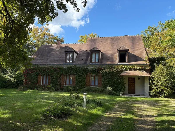 Maison 11 pièces 310 m² 
