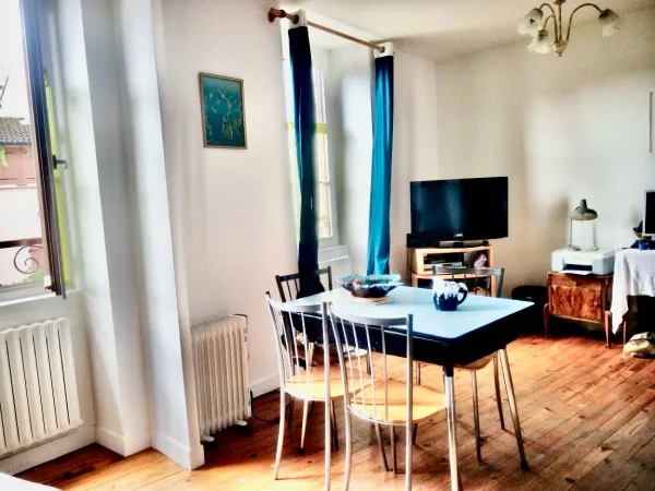 LOUE (vide) T3 lumineux en hypercentre — Le Puy-en-Velay 
