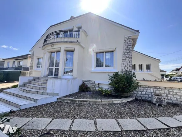 Maison 6 pièces 107 m² 