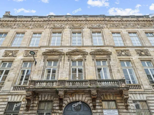 Bureaux 2101 m² 
