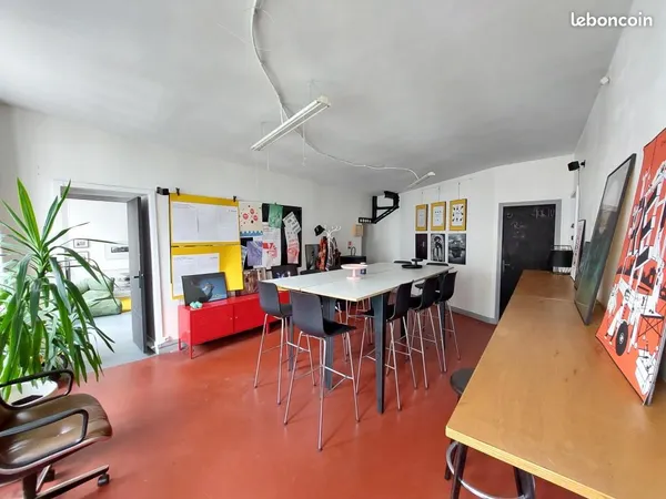 Bureaux 245 m² 