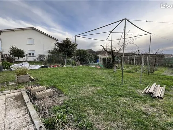 Terrain 436 m² Ambares Et Lagrave 