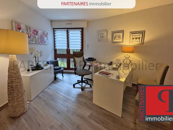 Appartement 44m² - studio/2 pièces - PROFESSION LIBERALE / HABITATION - LE CHESNAY 