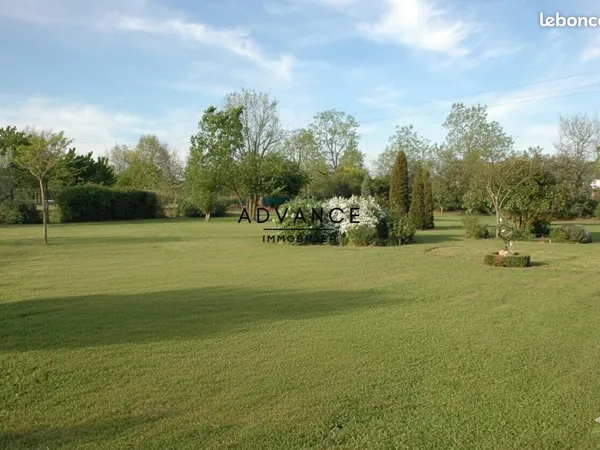 Terrain 1 635 m² Fenouillet 