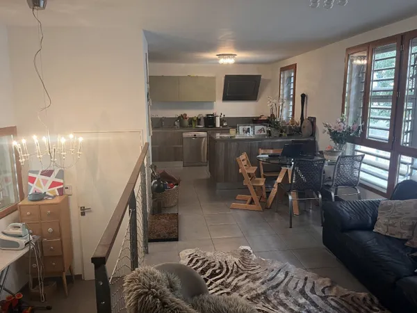 Appartement 4 pièces 97 m² 