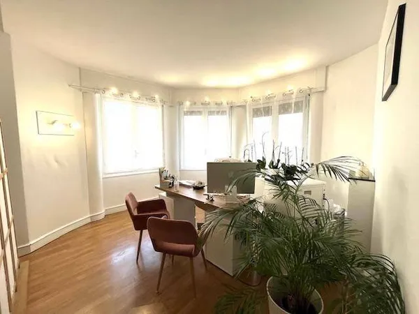 Local commercial 74 m² 