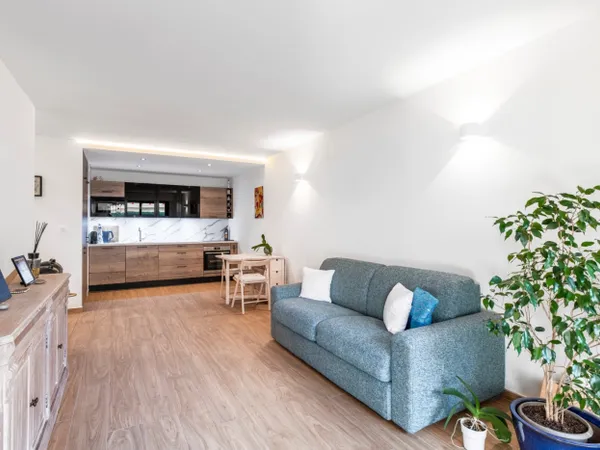 Appartement 3 pièces avec jardin à vendre au centre de Beaulieu- 