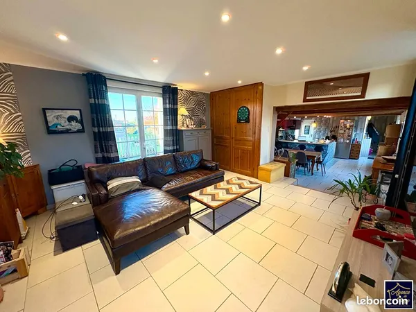 Maison 5 pièces 117 m² 