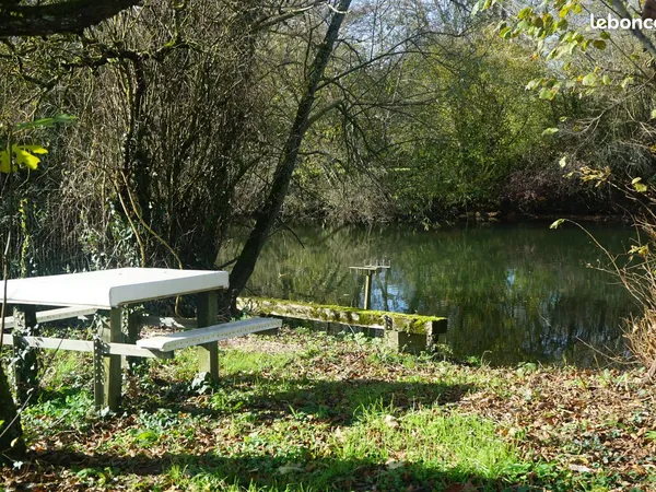 Terrain de loisirs 617 m² - Bord de Clain - Eau potable - Buxerolles 
