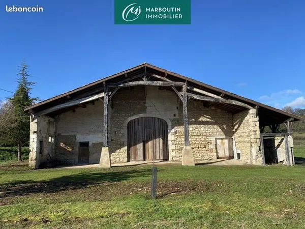 Maison 3 pièces 310 m² 