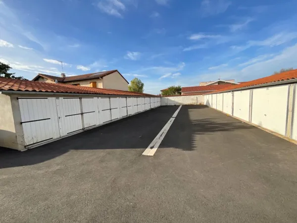 Parking 13 m² 