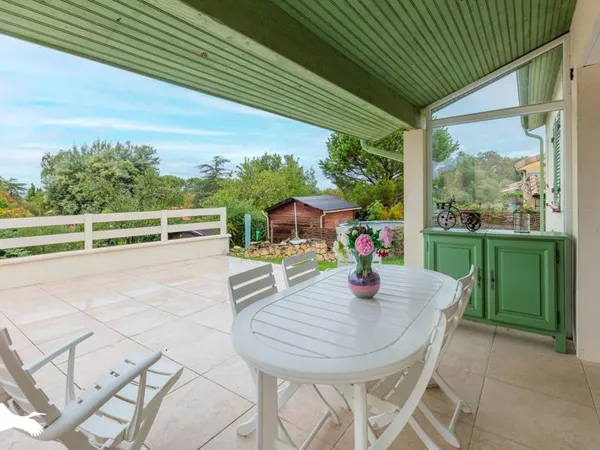Maison traditionnelle 5 pièces 107 m² 