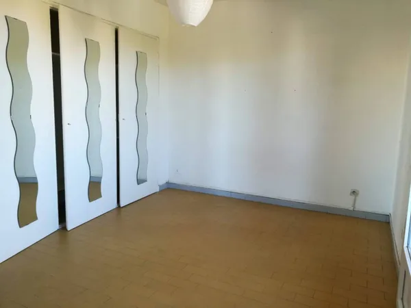 Studio 1 pièce 18 m² 
