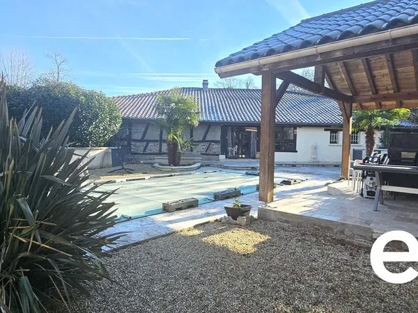 Maison 4 pièces 203 m² 