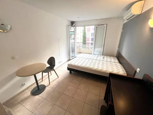 Appartement 1 pièce 18 m² 
