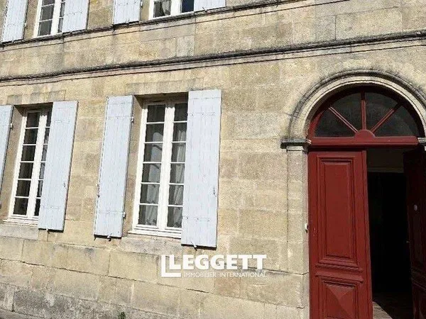 Maison 9 pièces 280 m² 