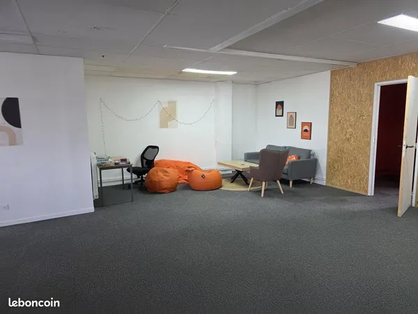 Bureaux 243 m² Épinal 