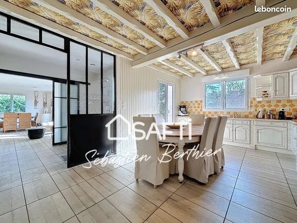 Maison 6 pièces 180 m² 