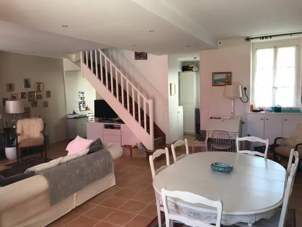 Maison 9 pièces 148 m² 