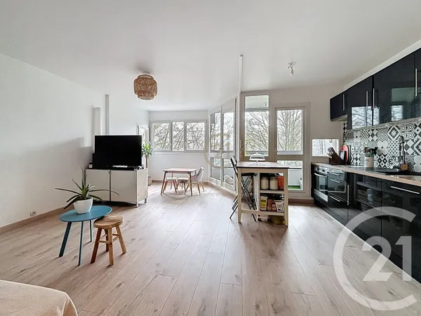 Appartement 4 pièces 79 m² 