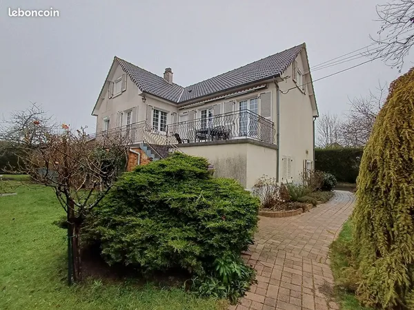Maison 8 pièces 160 m² 