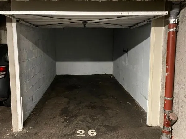 Loue garage clermont fd centre fontgieve 