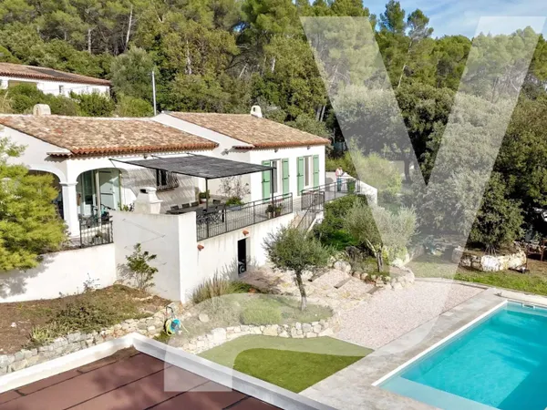 Maison de plain-pied 5 pièces 122 m² 