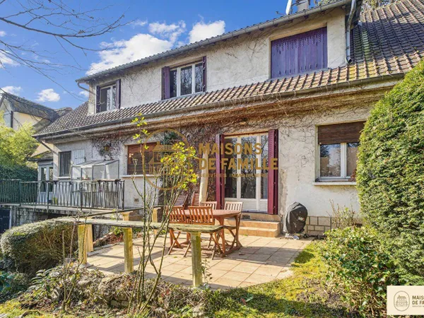 Maison 9 pièces 184 m² 
