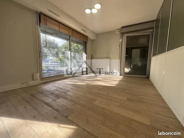 Local commercial 35 m² 