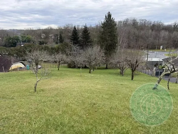 Terrain constructible 774 m²