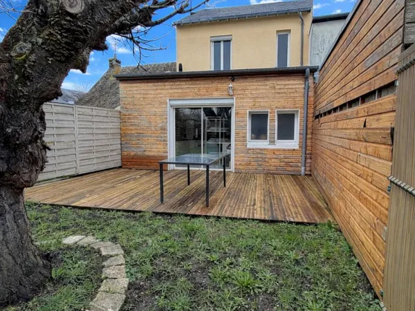 Maison de bourg avec 3 Chambres + Jardin 