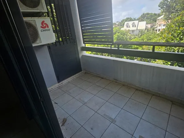 Appartement T2 + varangue 