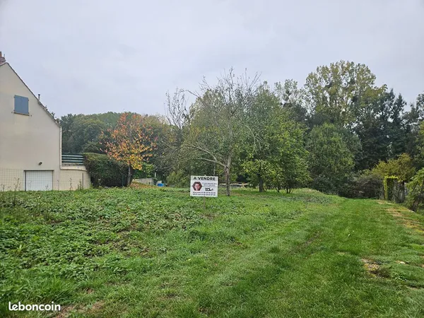 Terrain 770 m² FISMES 