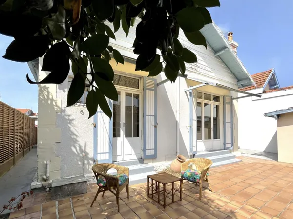 ARCACHON - L'Aiguillon ! Parcelle de 267 m2 avec 2 Maisons 