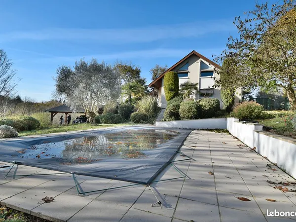 Maison 6 pièces 172 m² 