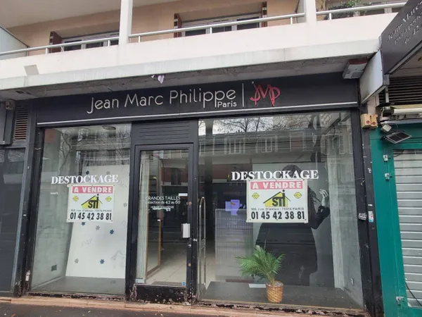 Local commercial 103 m² 