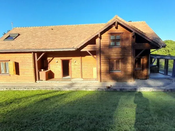 Maison 7 pièces 183 m² 