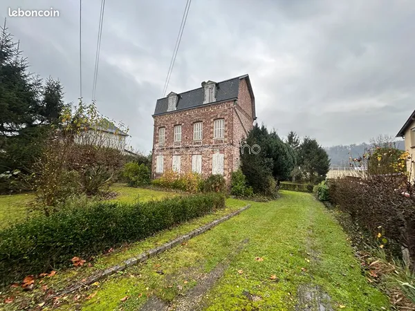 Maison 7 pièces 177 m² 