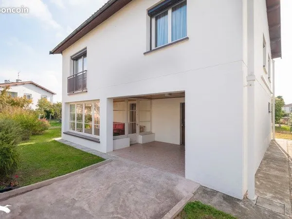 Pavillon 5 pièces 100 m² 