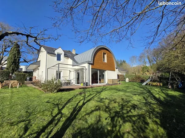 Maison 8 pièces 174 m² 