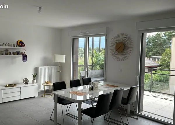 Appartement 4 pièces 82 m² 