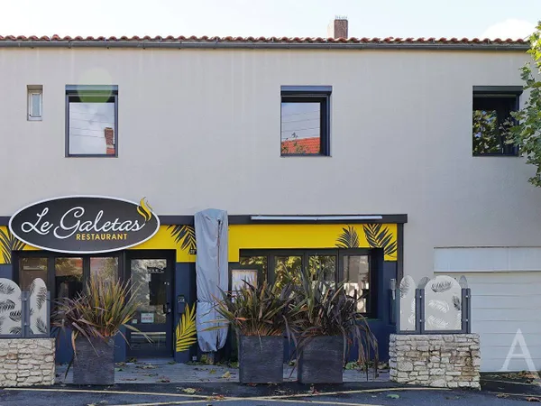 Boutique 4 pièces 90 m² 