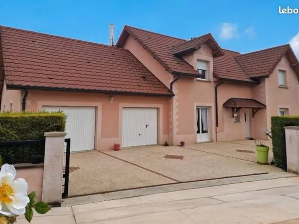Maison 6 pièces 200 m² 