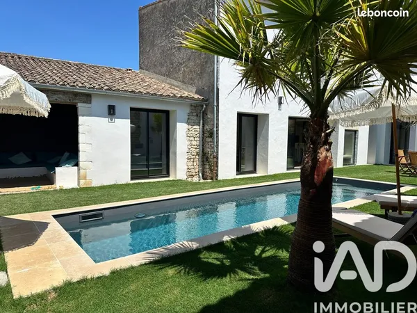 Maison de village 7 pièces 230 m² 