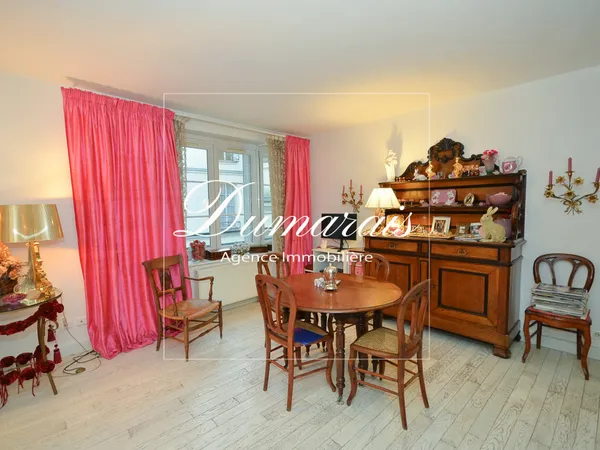 75004 Ile Saint Louis : 3 Pièces 
