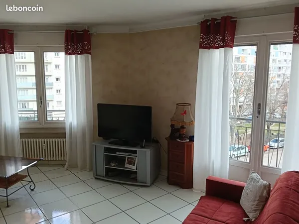 Appartement T3 de 74,87 m² proximité place Bellevue 