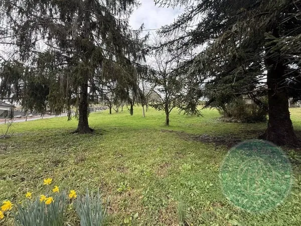 Terrain constructible 679 m²