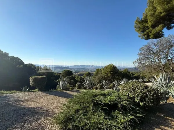 Lourmarin - Domaine de chasse 
