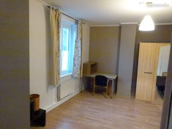 Studio meublé 