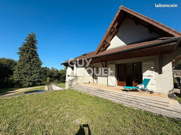 Maison 6 pièces 197 m² 